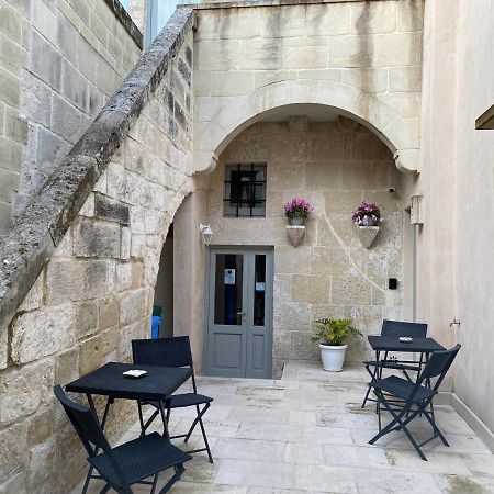 Dimora Assuntina Martano Bed & Breakfast Bagian luar foto