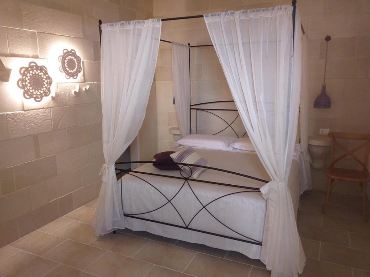 Dimora Assuntina Martano Bed & Breakfast Bagian luar foto
