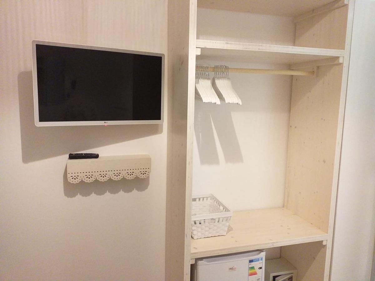 Dimora Assuntina Martano Bed & Breakfast Bagian luar foto