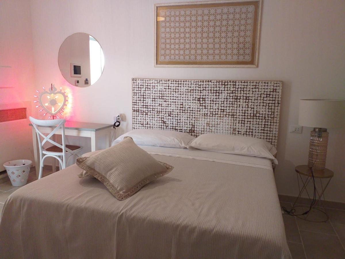 Dimora Assuntina Martano Bed & Breakfast Bagian luar foto