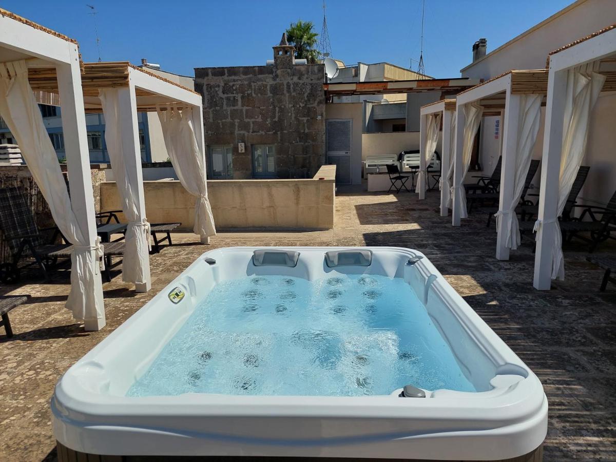 Dimora Assuntina Martano Bed & Breakfast Bagian luar foto