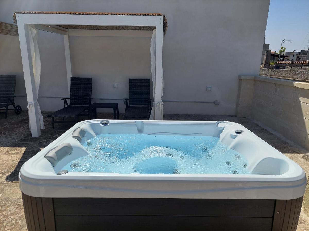 Dimora Assuntina Martano Bed & Breakfast Bagian luar foto