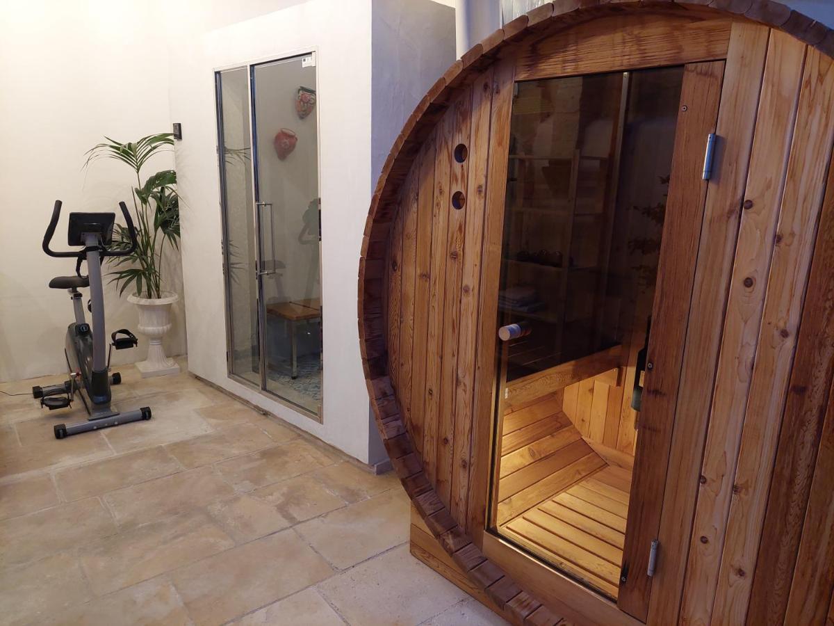 Dimora Assuntina Martano Bed & Breakfast Bagian luar foto