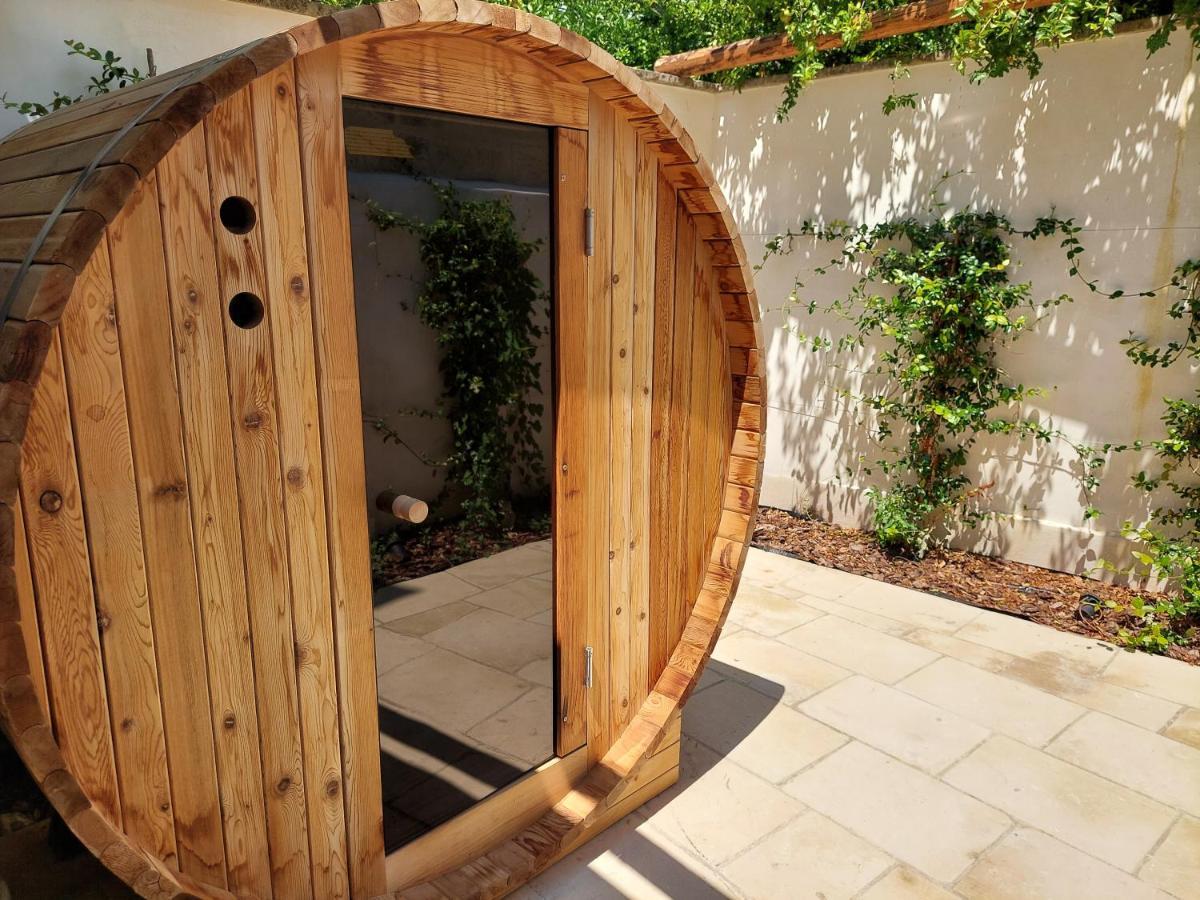 Dimora Assuntina Martano Bed & Breakfast Bagian luar foto